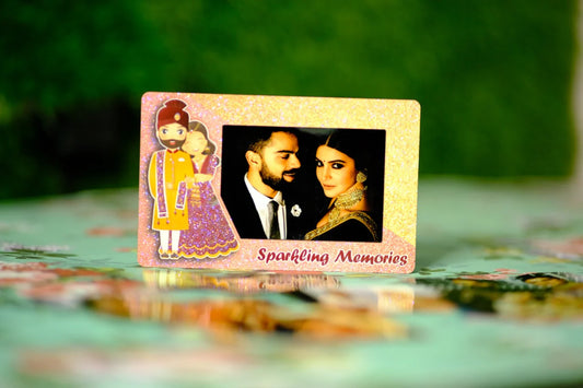 Couple Photos Changing Magnet