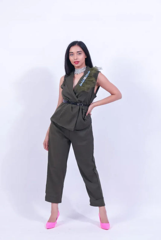 Jhanduta Pant suit