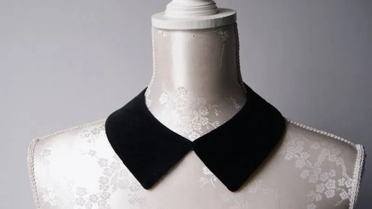 Black velvet collar