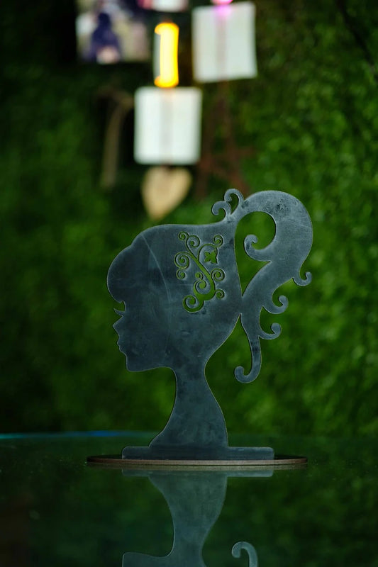 Girl Jewellery Stand