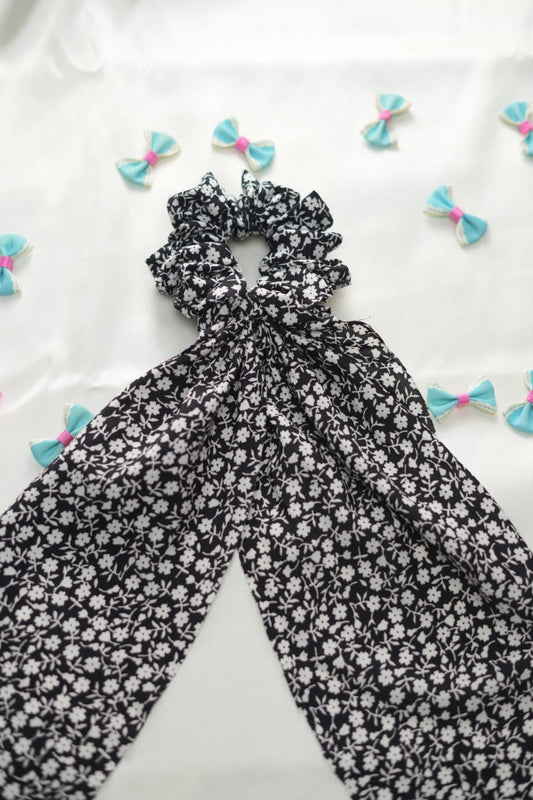 Milk Flower tail scrunchie