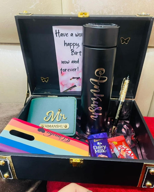 Trunk box hamper