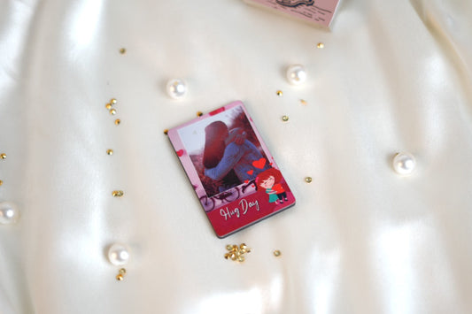 Hug day fridge magnet