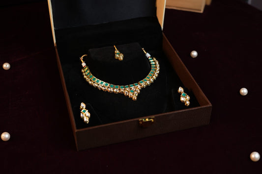 Gold Finish Emerald Stone Necklace Set