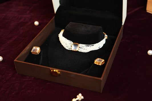 Off white pearl Square Stone Kundan Chocker Set
