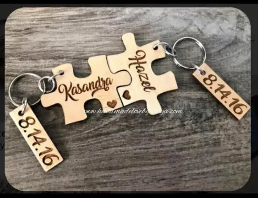 Couple Puzzle keyring