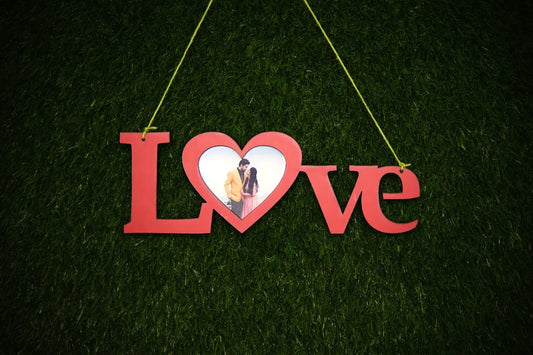 Hanging LOVE FRAME