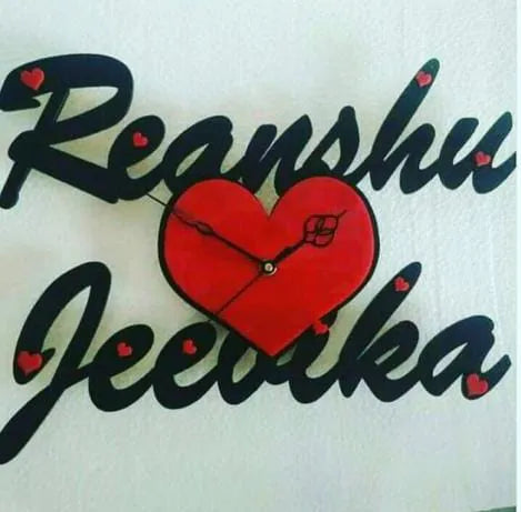 Couple name with clock