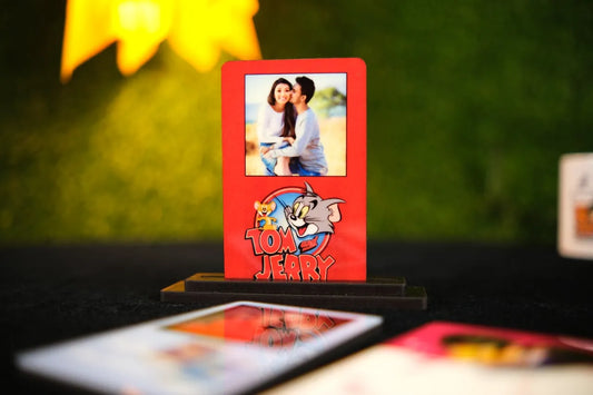 Tom and Jerry table top cum Magnet