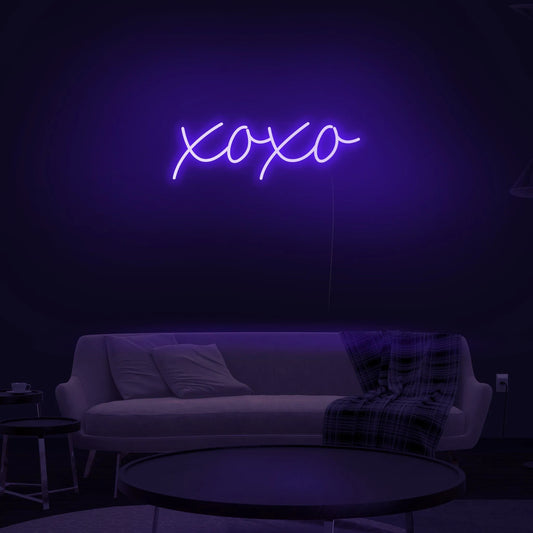 XOXO Neon Lamp