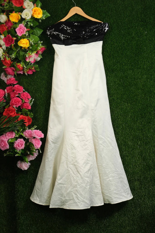 Pokhara Gown