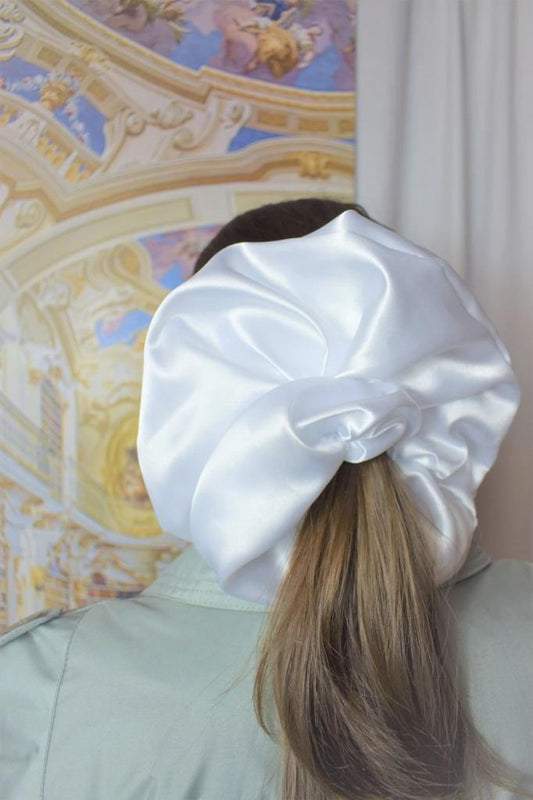 White jumbo Scrunchie