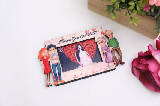 GROW OLD PHOTO CHANGING MAGNET