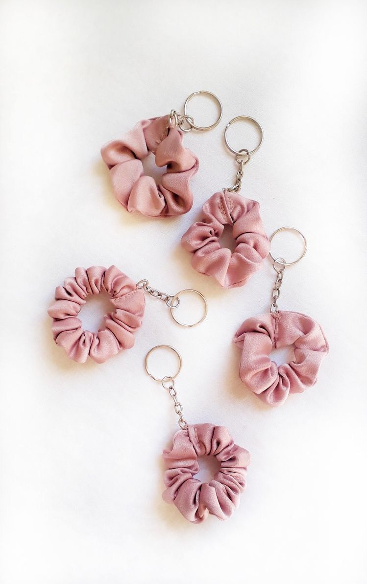 Customised Scrunchie Keychain – handmadelovebytanya