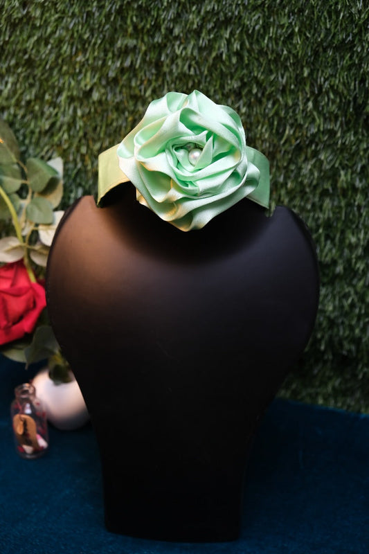 Rose Collar