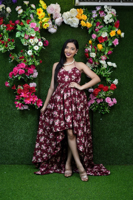 Ami tomake Bhalobashi Maroon Gown