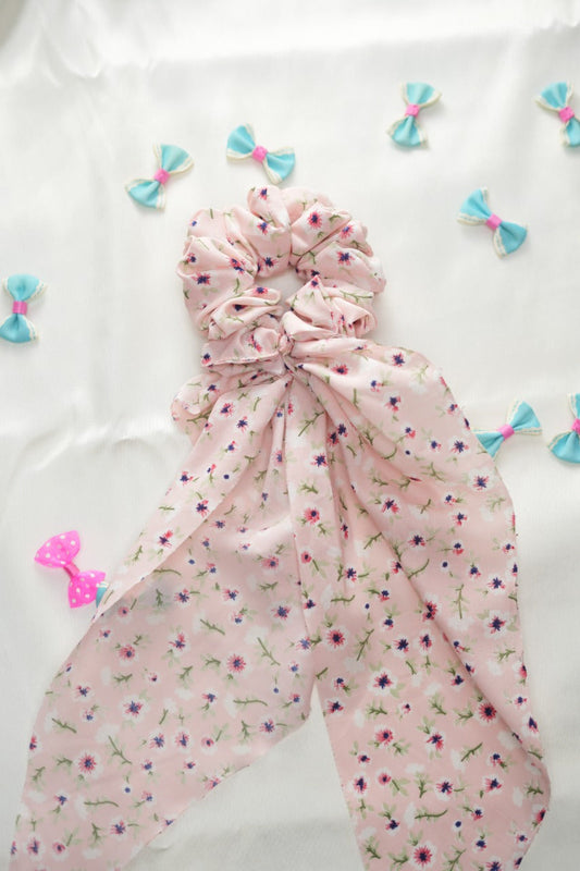 Candytuft print tail scrunchie