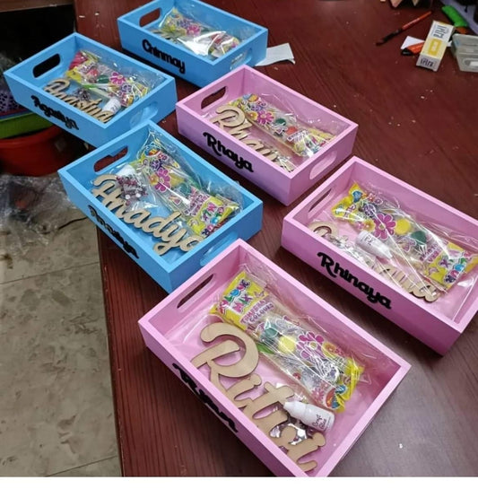 NAME MAGNET TRAY HAMPER