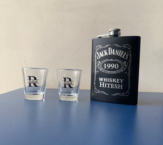 Hip Flask set with 2 Shot Glasses