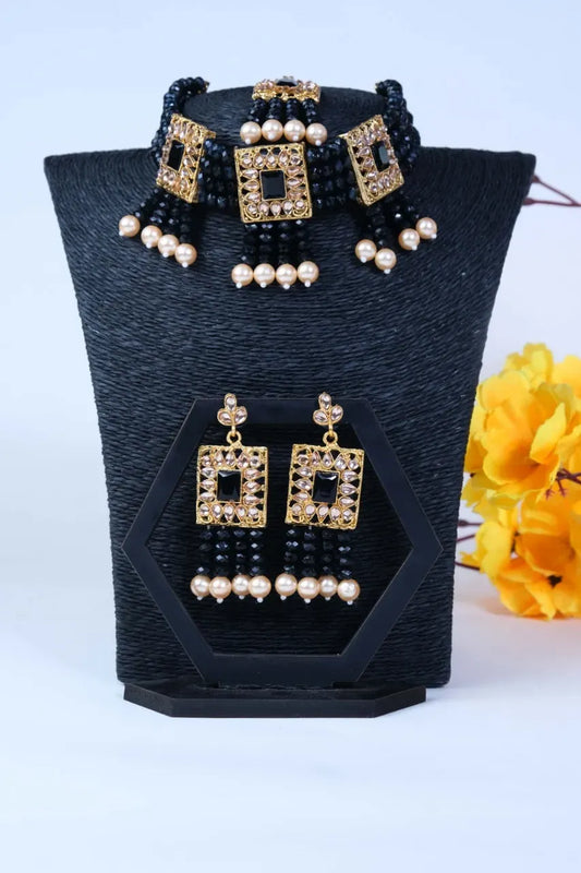 Choker Set 19