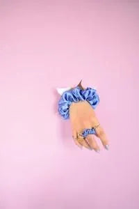 Blue scrunchie ring